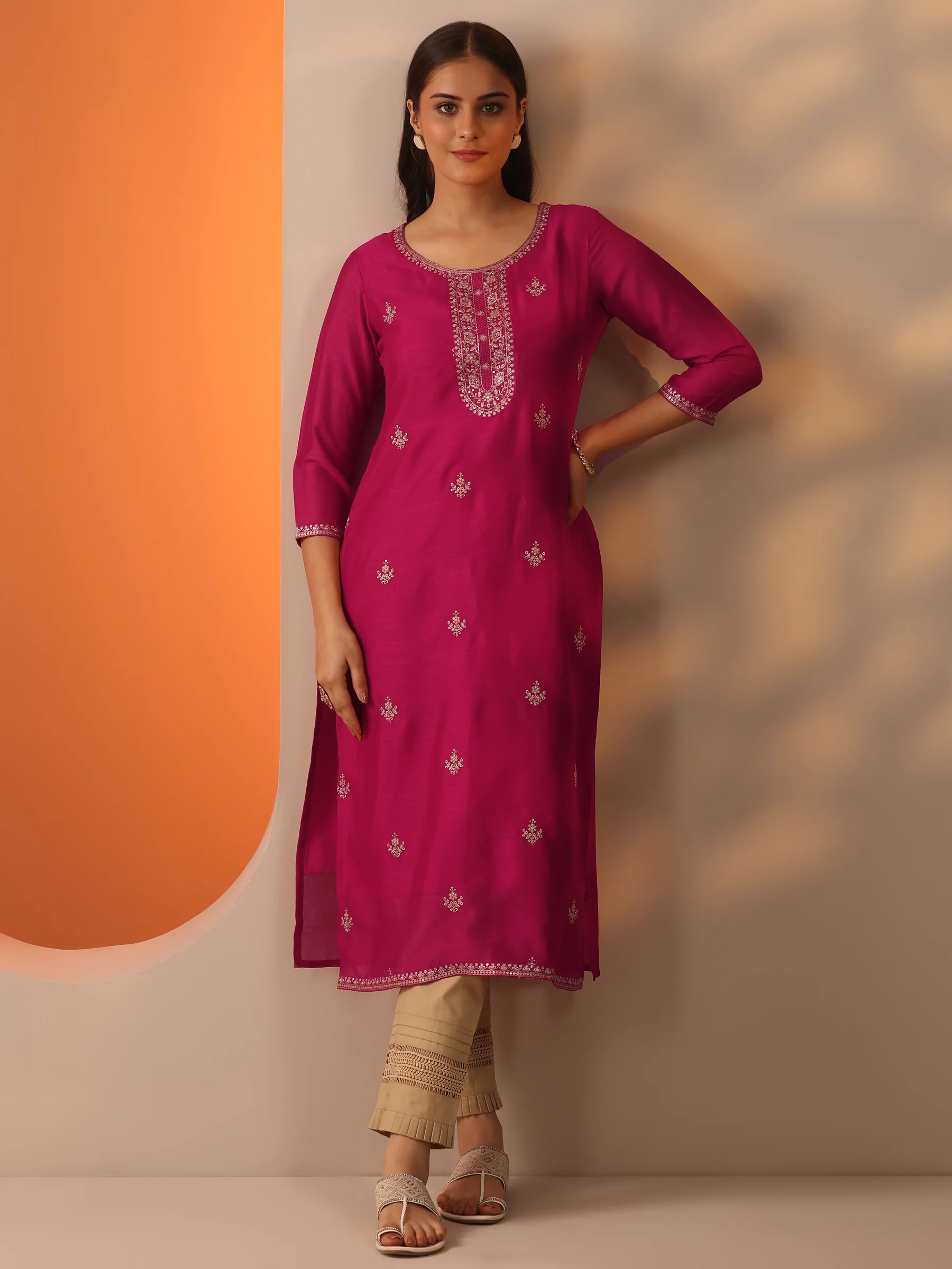 Pink embroidered silk blend kurta